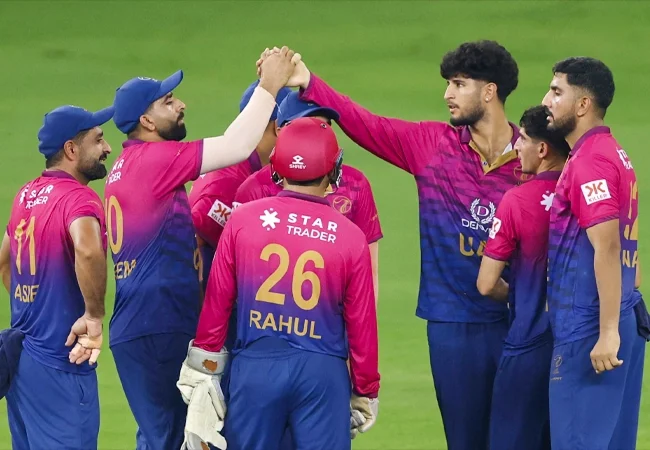 UAE cricket team in STARTRADER kit